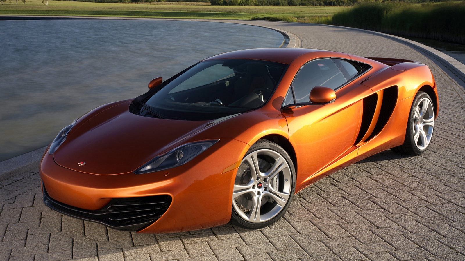 Mclaren Mp4 12c 2011 1600 10