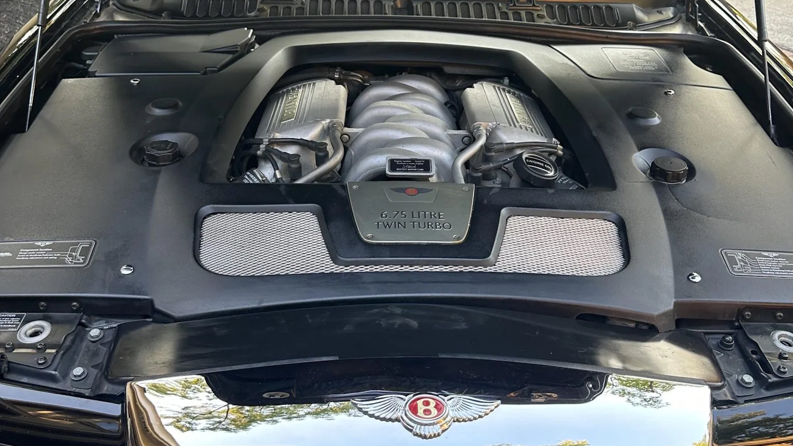 Bentley Arnage Mulliner Engine