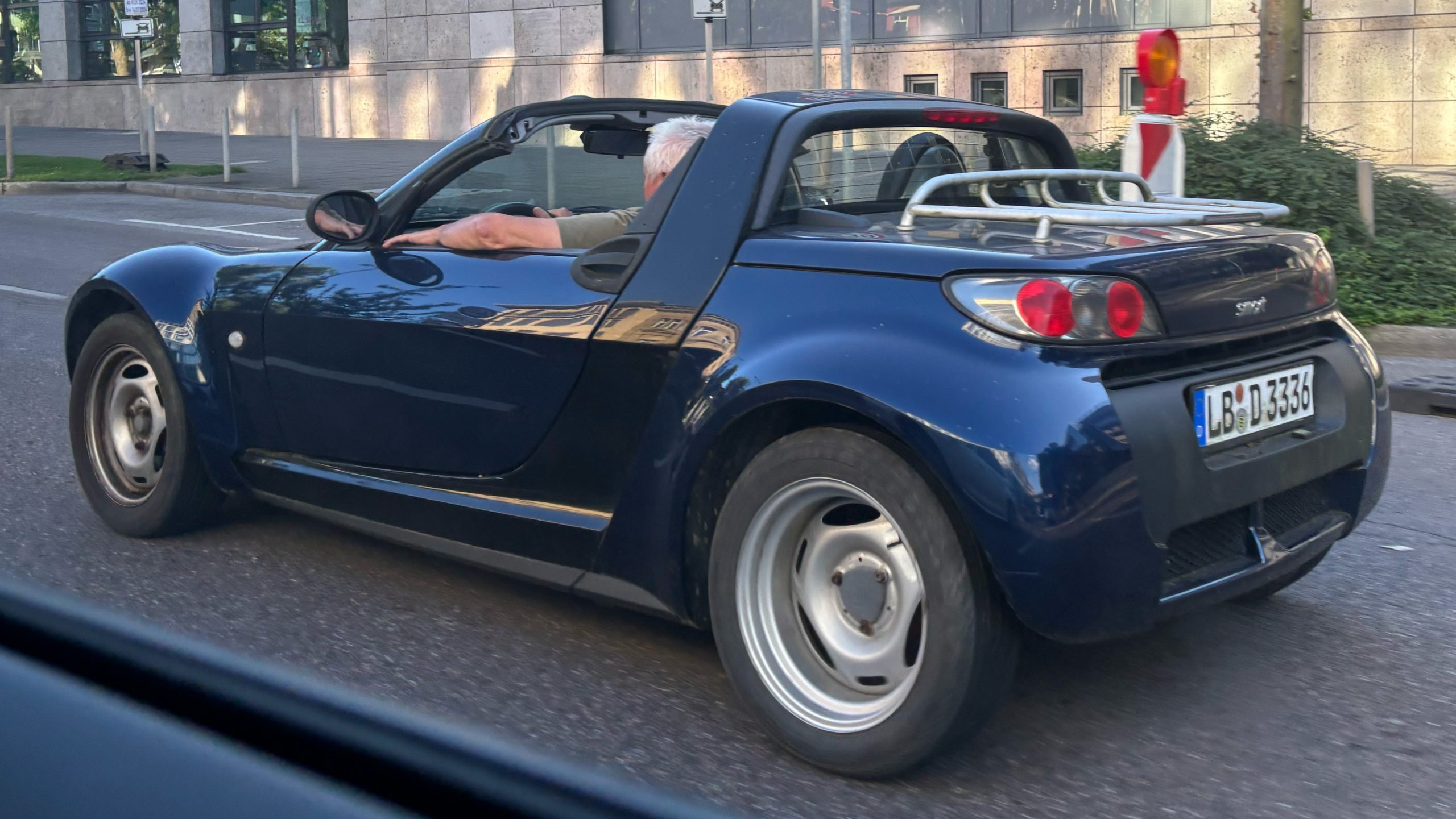 Smartroadster